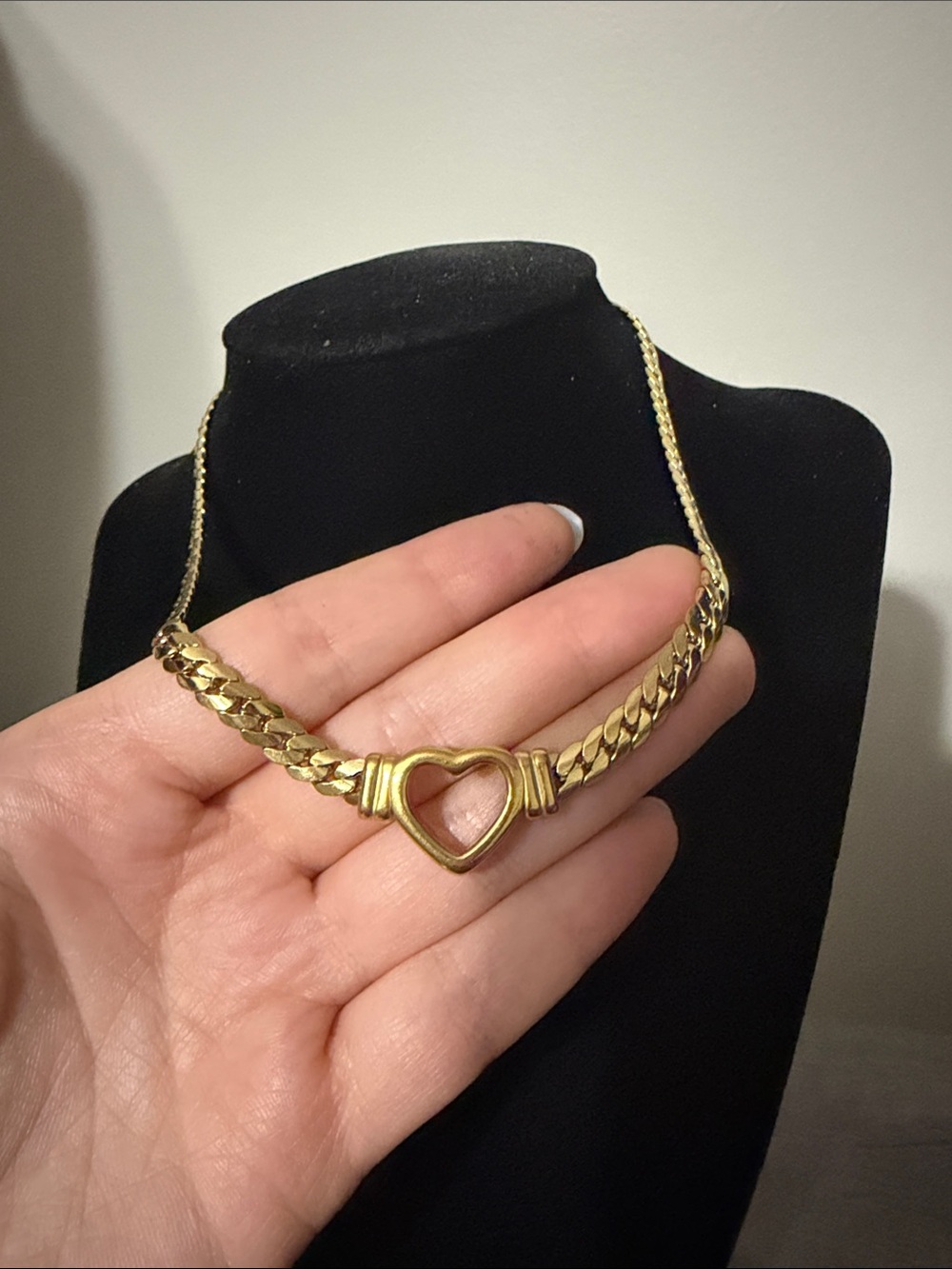 Gold plated stainless steel chain with heart - Picture 2 of 2